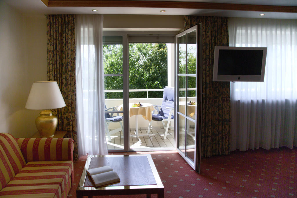 Thermenhotel Quellenhof Bad Füssing Oda fotoğraf